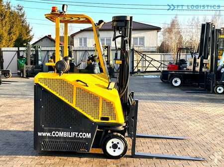 Combilift C3000CB / LPG / TRIPLEX - 4900MM / LPG / FREE LIFT / POSITIONER / FORK SIDE SHIFT / ONLY 7454 MTH / LIKE NEW