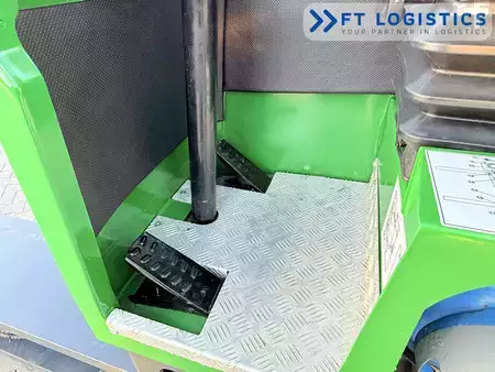 Fyrvägstruck 2015  Combilift C4000 | GAS | TRIPLEX 5550 | FREE-LIFT | SIDE-SHIFT | FORK POSITIONER | EXCELLENT CONDITION (11)