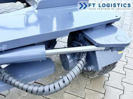 Wózki 4-kierunkowe 2006  Combilift C4000 | GAS | TRIPLEX 6900 | FREE-LIFT | FORK-POSITIONER | HEATING CABIN | NEW TIRES (33)