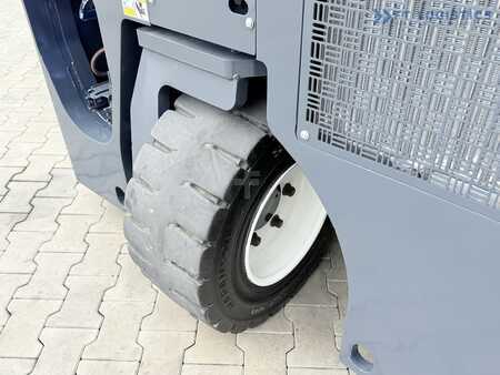 Vierweg zijlader 2019  Combilift FOUR-WAY MULTIDIRECTIONAL FORKLIFT / CB4000 / LPG / TRIPLEX MAST 5200 MM / FULL FREE LIFT / FORK POSITIONER / SIDE SHIFT / EXCELLENT CONDITION (8)