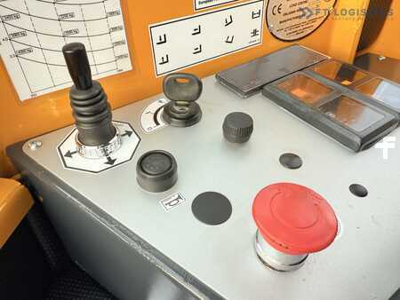 Čtyřcestný vysokozdvižný vozík 2004  Combilift FOUR-WAY MULTIDIRECTIONAL FORKLIFT / COMBILIFT C4000 / DIESEL / DUPLEX 4100MM / FORK POSITIONER / FULL HEATED CABIN / EXCELLENT CONDITION / Wide range of four-way and side loader (24)