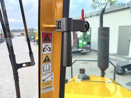 Čtyřcestný vysokozdvižný vozík 2004  Combilift FOUR-WAY MULTIDIRECTIONAL FORKLIFT / COMBILIFT C4000 / DIESEL / DUPLEX 4100MM / FORK POSITIONER / FULL HEATED CABIN / EXCELLENT CONDITION / Wide range of four-way and side loader (26)