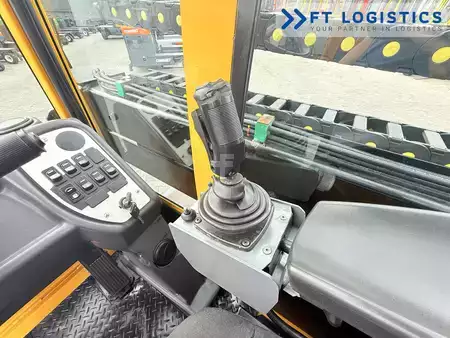 Wózki widłowy boczny 2009  Baumann SIDELOADER FORKLIFT | BAUMANN GX 70.50 / 14-11.5 45 | DIESEL | DUPLEX MAST 4500 MM | HYDRAULIC TRAVERSING FORKS 14,000 MM | NEW TIRES | FULLY SERVICED | EXCELLENT CONDITION (16)