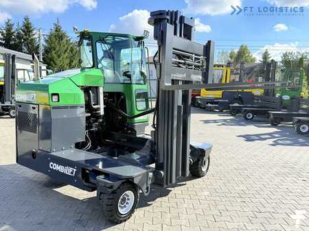 Empilhador Quatro caminhos 2020  Combilift FOUR-WAY / MULTI-DIRECTIONAL FORKLIFT C4500 / DIESEL / TRIPLEX 4900MM / ONLY 4160 WORKING HOURS / FORK POSITIONER / FULL CABIN WITH HEATING / EXCELLENT CONDITION  Wide range of four-way and side-loadi (26)