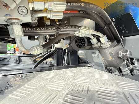 Čtyřcestný vysokozdvižný vozík 2018  Combilift FOUR-WAY / MULTI-DIRECTIONAL FORKLIFT / ONLY 491 HOURS / C2500 / GAS / DUPLEX 4600MM / SHORT – ONLY 1900MM / WIDTH 2700MM WITH FORK POSITIONER / HEATING / FULL HEATED CABIN / EXCELLENT CONDITION (36)