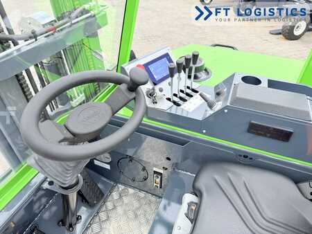 Négyutas targonca 2025  Combilift CB3000 | DIESEL | TRIPLEX 5500 | FORK POSITIONER | SIDE-SHIFT | FREE-LIFT (11)