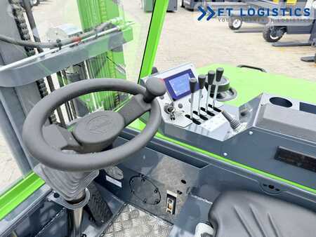 Négyutas targonca 2025  Combilift CB3000 | DIESEL | TRIPLEX 5500 | FORK POSITIONER | SIDE-SHIFT | FREE-LIFT (15)