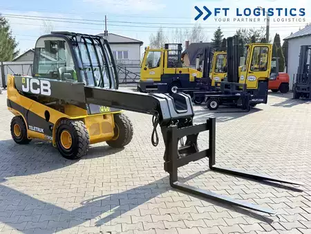 Teleskoplastare Rigid 2018  JCB JCB TELEHANDLER JCB TLT30D / CABIN / YEAR 2018 / SIDE SHIFT / NEW TYRES (26)