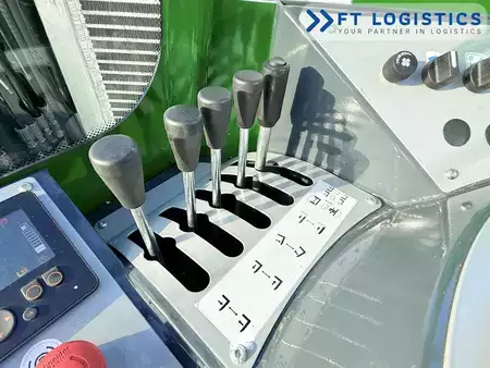 Fyrvägstruck 2020  Combilift C4500 | DIESEL | DUPLEX 4600 MM | ONLY 756 OPERATING HOURS | FORK POSITIONER | HYDRAULICALLY EXTENDABLE FORKS | FULL CABIN | PERFECT CONDITION | (17)