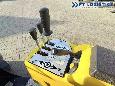 Smalgångstruckar 2018  Aisle Master 20SHE | QUAD MAST 6950 | ONLY 76 HOURS | FREE LIFT | NEW (15)