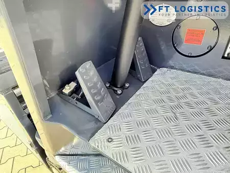Négyutas targonca 2017  Combilift COMBILIFT CB2500 | GAS | TRIPLEX 6000MM | FORK POSITIONER | FREE LIFT | SIDE SHIFT | PERFECT CONDITION (10)
