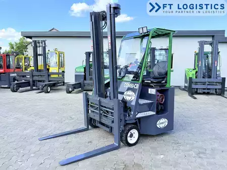 Carrelli elevatori 4 vie 2017  Combilift CB2500 | GAS | DUPLEX 4000 MM | ONLY 552 OPERATING HOURS | SIDE SHIFT | FORK POSITIONER | NEW TIRES | FULLY SERVICED | EXCELLENT CONDITION (1)