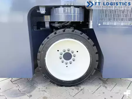 Carrelli elevatori 4 vie 2017  Combilift CB2500 | GAS | DUPLEX 4000 MM | ONLY 552 OPERATING HOURS | SIDE SHIFT | FORK POSITIONER | NEW TIRES | FULLY SERVICED | EXCELLENT CONDITION (23)