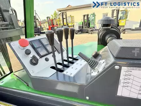 Čtyřcestný vysokozdvižný vozík 2017  Combilift CB3000 | DIESEL | TRIPLEX 4900 | FREE-LIFT | FORK-POSITIONER | SIDE-SHIFT | NEW TIRES (21)