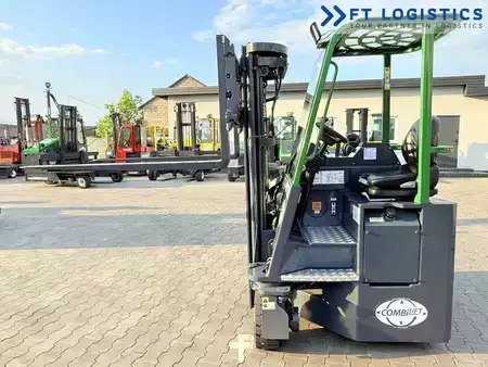 Čtyřcestný vysokozdvižný vozík 2017  Combilift CB3000 | DIESEL | TRIPLEX 4900 | FREE-LIFT | FORK-POSITIONER | SIDE-SHIFT | NEW TIRES (26)