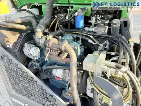 Čtyřcestný vysokozdvižný vozík 2017  Combilift CB3000 | DIESEL | TRIPLEX 4900 | FREE-LIFT | FORK-POSITIONER | SIDE-SHIFT | NEW TIRES (30)