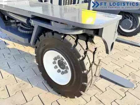 Chariots multidirectionnels 2018  Combilift C3000XL | GAS | DUPLEX 4550 | FREE LIFT | FORK POSITIONER | FULL CABIN | NEW TIRES | EXCELLENT CONDITION (5)