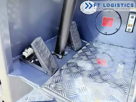 Čtyřcestný vysokozdvižný vozík 2011  Combilift CB3000 | GAS | TRIPLEX 4900 | FREE-LIFT | FORK-POSITIONER | SIDE-SHIFT (11)