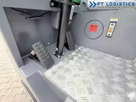 Čtyřcestný vysokozdvižný vozík 2012  Combilift CB4000 | GAS | TRIPLEX 6800 | FREE-LIFT | FORK-POSITIONER | SIDE-SHIFT | FULL CABIN | NEW TIRES (13)