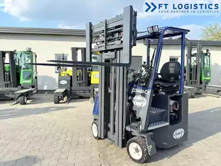 Čtyřcestný vysokozdvižný vozík 2017  Combilift CB3000 / GAS / TRIPLEX 5500MM / FREE-LIFT / FORK-POSITIONER / SIDE-SHIFT (20)