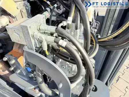 Čtyřcestný vysokozdvižný vozík 2017  Combilift CB3000 / GAS / TRIPLEX 5500MM / FREE-LIFT / FORK-POSITIONER / SIDE-SHIFT (36)