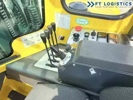 Empilhador Quatro caminhos 2020  Combilift C3000 | LPG | TRIPLEX 6400 MM | ONLY 953 OPERATING HOURS | FORK POSITIONER | FREE LIFT | NEW TIRES | SERVICED | EXCELLENT CONDITION (17)
