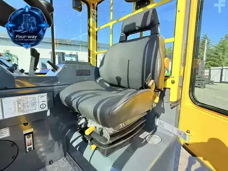 Fireveistruck 2021  Combilift CB4000 | DIESEL | 5200 MM TRIPLEX MAST | FORK POSITIONER | FREE LIFT | NEW TYRES | FULLY SERVICED | EXCELLENT CONDITION (9)