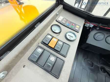 Terénní vysokozdvižný vozík 2012  JCB 940 / DIESEL / TRIPLEX 4500MM / FORK POSITIONER / FORK SIDESHIFT / 4T / NEW TYRES / LIKE NEW (37)