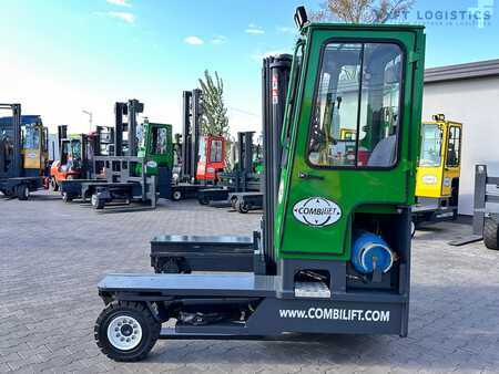 Čtyřcestný vysokozdvižný vozík 2010  Combilift C4000 / TRIPLEX / 4900MM / GAS / FREE LIFT / FORK SIDE SHIFT / LIKE NEW (2)