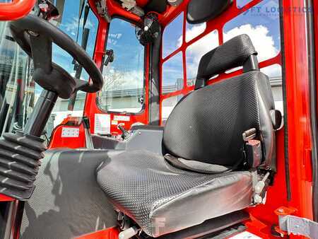 Empilhador Quatro caminhos 2017  Combilift C4000 / TRIPLEX / 9300MM / FREE LIFT / FORK POSITIONER / GAS / CABIN / LIKE NEW (15)