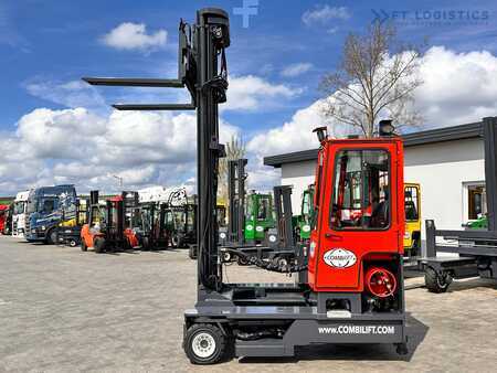 Empilhador Quatro caminhos 2017  Combilift C4000 / TRIPLEX / 9300MM / FREE LIFT / FORK POSITIONER / GAS / CABIN / LIKE NEW (23)
