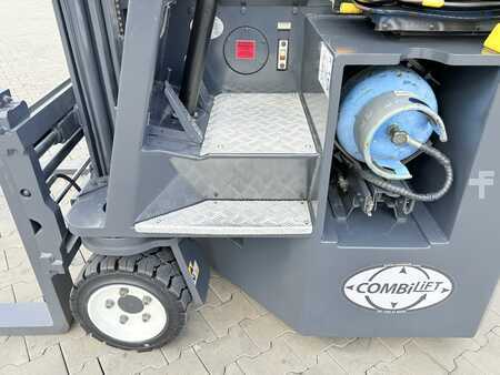 Vierweg zijlader 2012  Combilift FOUR-WAY MULTIDIRECTIONAL FORKLIFT / C3000CB / LPG / TRIPLEX MAST 4900 MM / FULL FREE LIFT / FORK POSITIONER / SIDE SHIFT / EXCELLENT CONDITION (13)