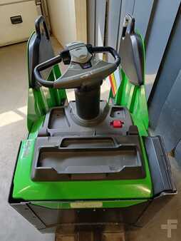 Transpallet elettrici 2017  Cesab P320 (4)