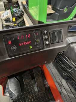 Carretilla retráctil 2000  BT RR B3 (3)