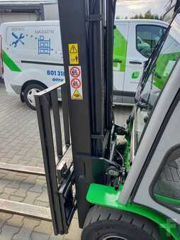 Empilhador a gás 2018  Cesab M 315 - niski przebieg! (7)