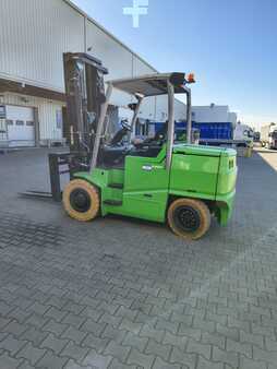 Sähkö - 4 pyör 2022  Cesab B 860 (5)