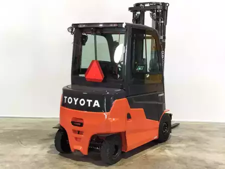 Eléctrico - 4 rodas 2026  Toyota 9FBH25T (2)