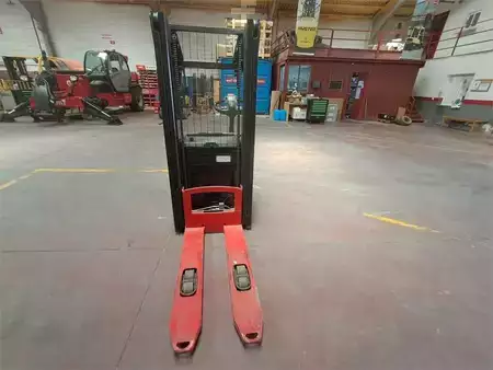 Wózek wysokiego podnoszenia - Hyster S1.6 (2)