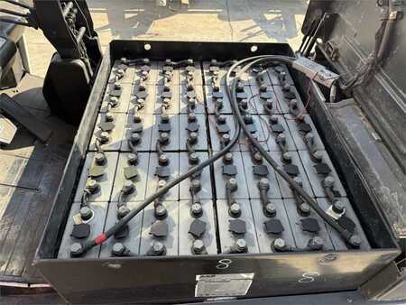 Carrelli elettrici 4 ruote 2015  Unicarriers G1Q2L30Q (10)