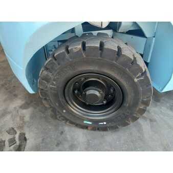 Gas truck 2019  Utilev UT25P (11)