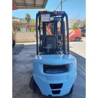 Gas truck 2019  Utilev UT25P (4)