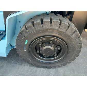 Gas truck 2019  Utilev UT25P (9)