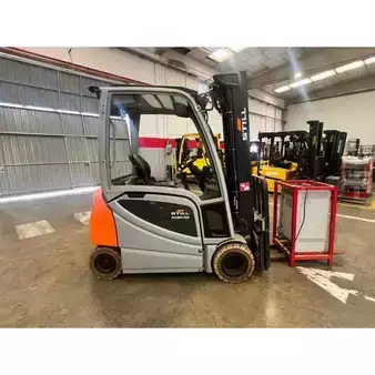 Electric - 4 wheels - Still RX 20-20 P (3)