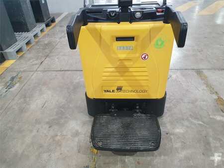Elektromos emelőkocsik - Yale MP20X FBW (5)
