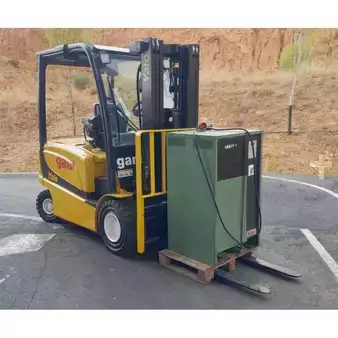 Electric - 4 wheels - Yale ERP25VL (1)