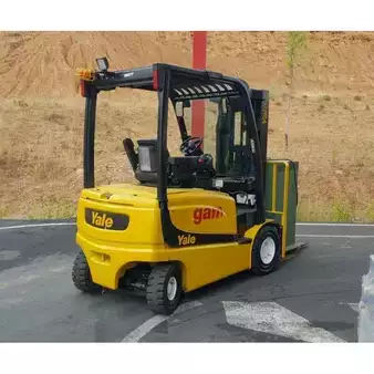 Electric - 4 wheels - Yale ERP25VL (3)