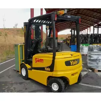 Electric - 4 wheels - Yale ERP25VL (4)