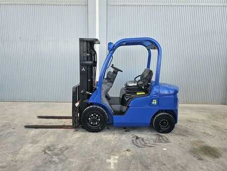 Dieselstapler 2007  Mitsubishi FD25N (1)