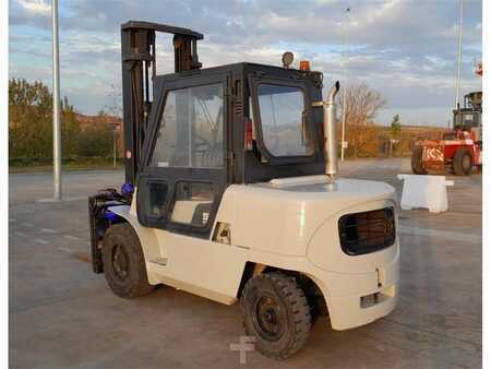 Diesel Forklifts 2014  Nissan F04D50Q (6)