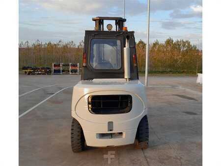 Diesel Forklifts 2014  Nissan F04D50Q (7)